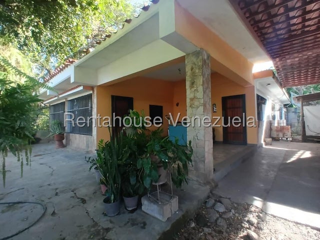 Alquiler de casa en San Joaquin #27-530