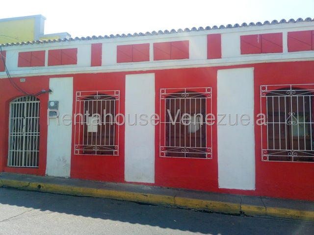 Venta de casa en San Blas #24-28773