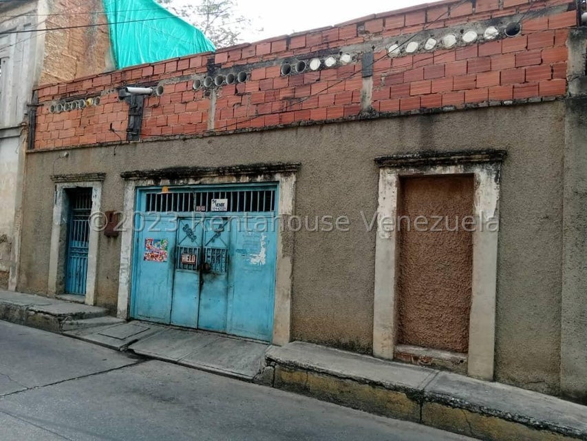 Casa en venta de 417 M2  en centro Valencia C