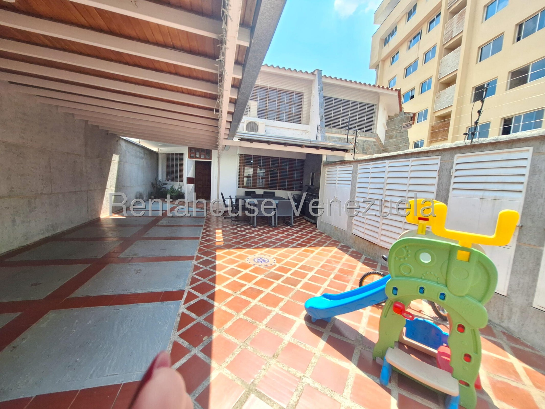 Venta de casa en el Bosque #25-18693