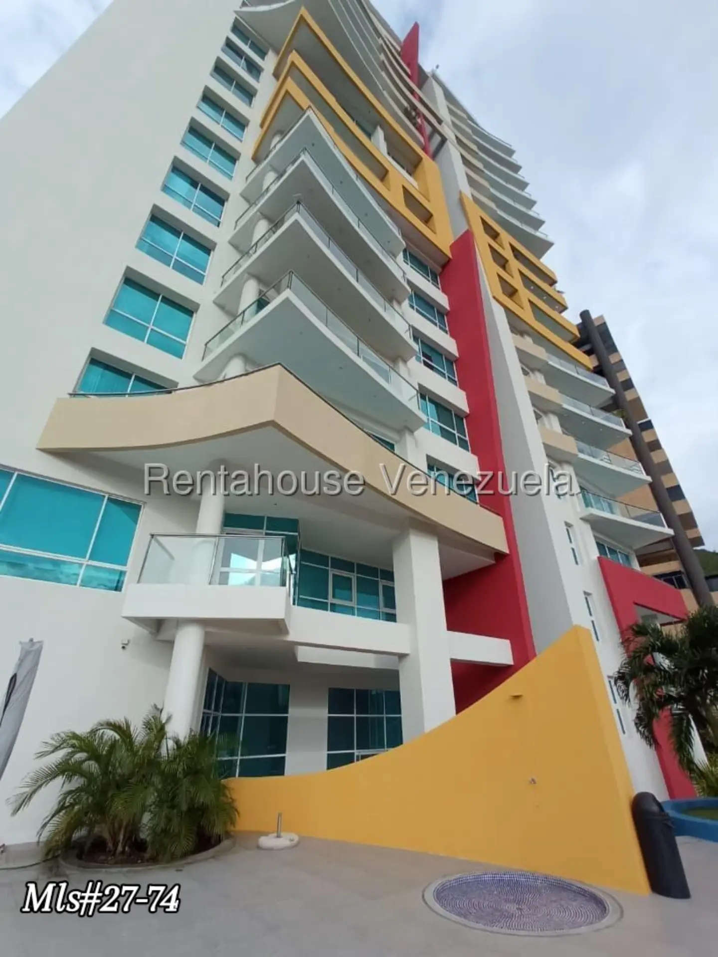 Apartamento en Venta 4H-5B-3P Edif The Lofts 