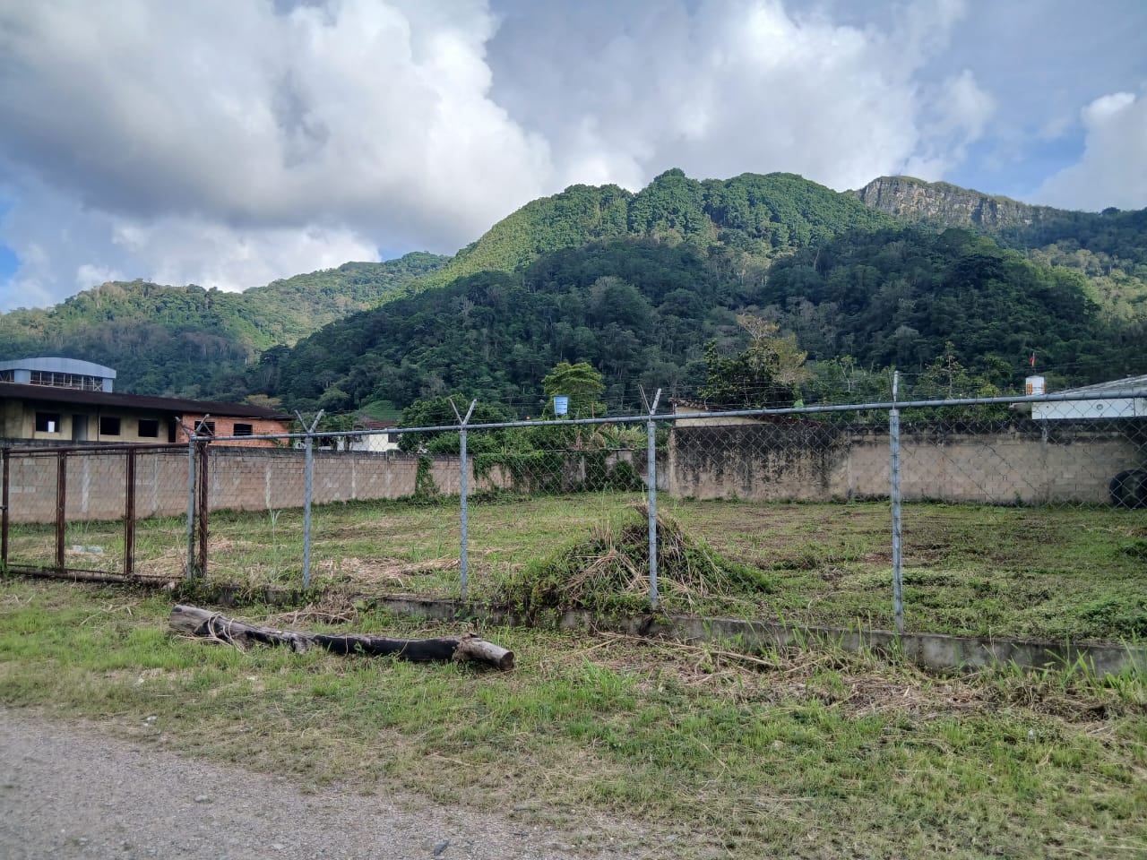Terrenos en Casco Central de Caripe 