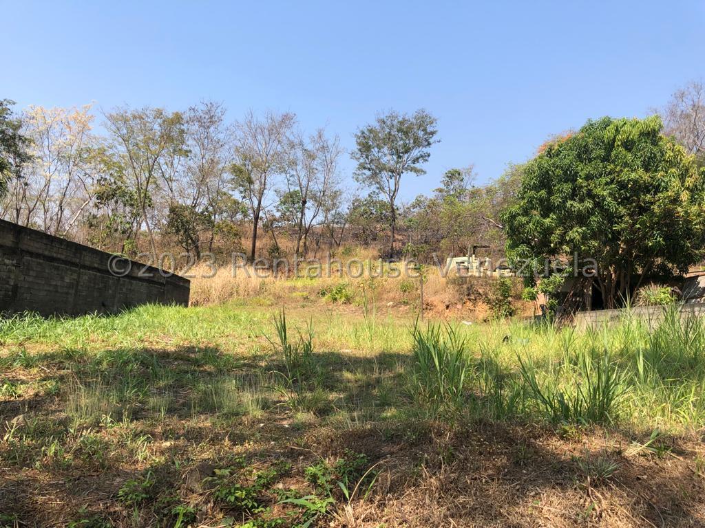 Terreno en venta de 900 M2 en colinas de Guat