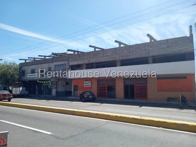Edificacion en venta con 4 locales y 2 Aparta