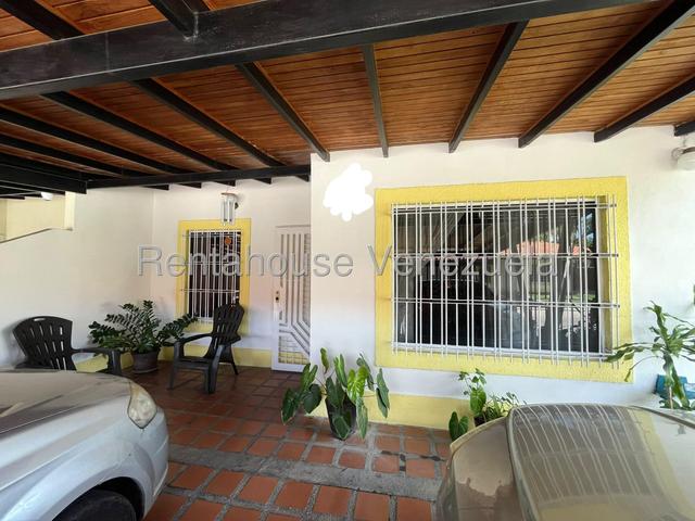 Casa en venta totalmente moderna 190m2, 4H-4B