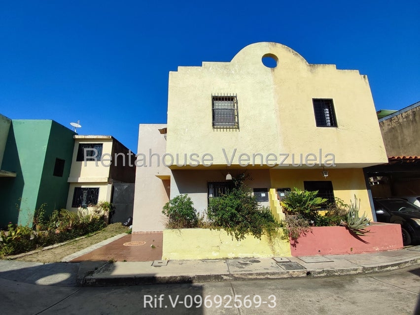 Townhouse en venta en Barbula naguanagua  Pozo Carabobo 