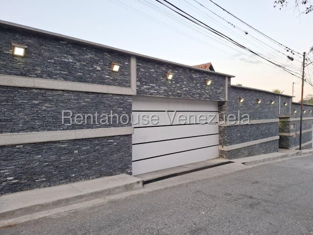 VENTA EL HATILLO #27-1969