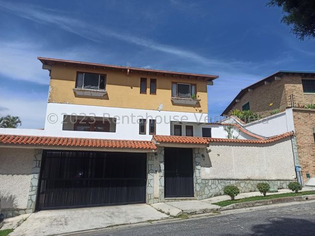VENTA LOS SAMANES S #26-8280 amplia, practica