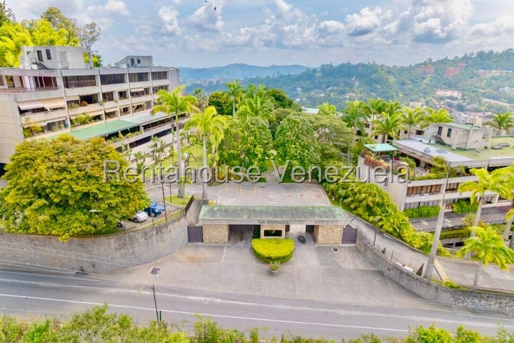 VENTA ALTO HATILLO #26-8865