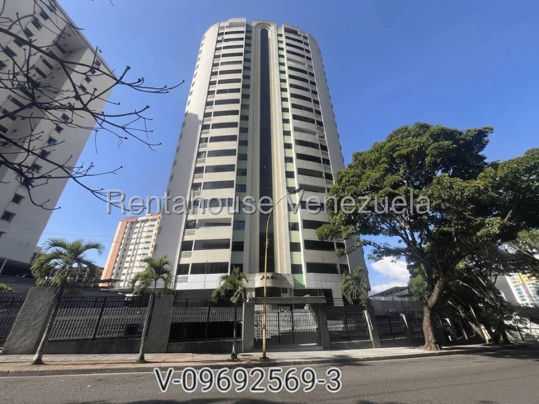 Apartamento en venta Chimenea Valencia Carabobo Desiree Castillo Rentahouse 
