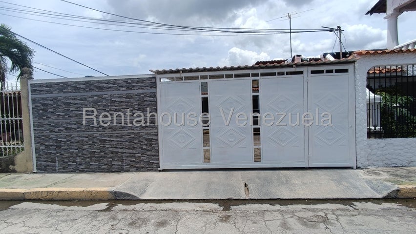 27-4232 Casa en Venta en Cagua Urbanizacion El Saman