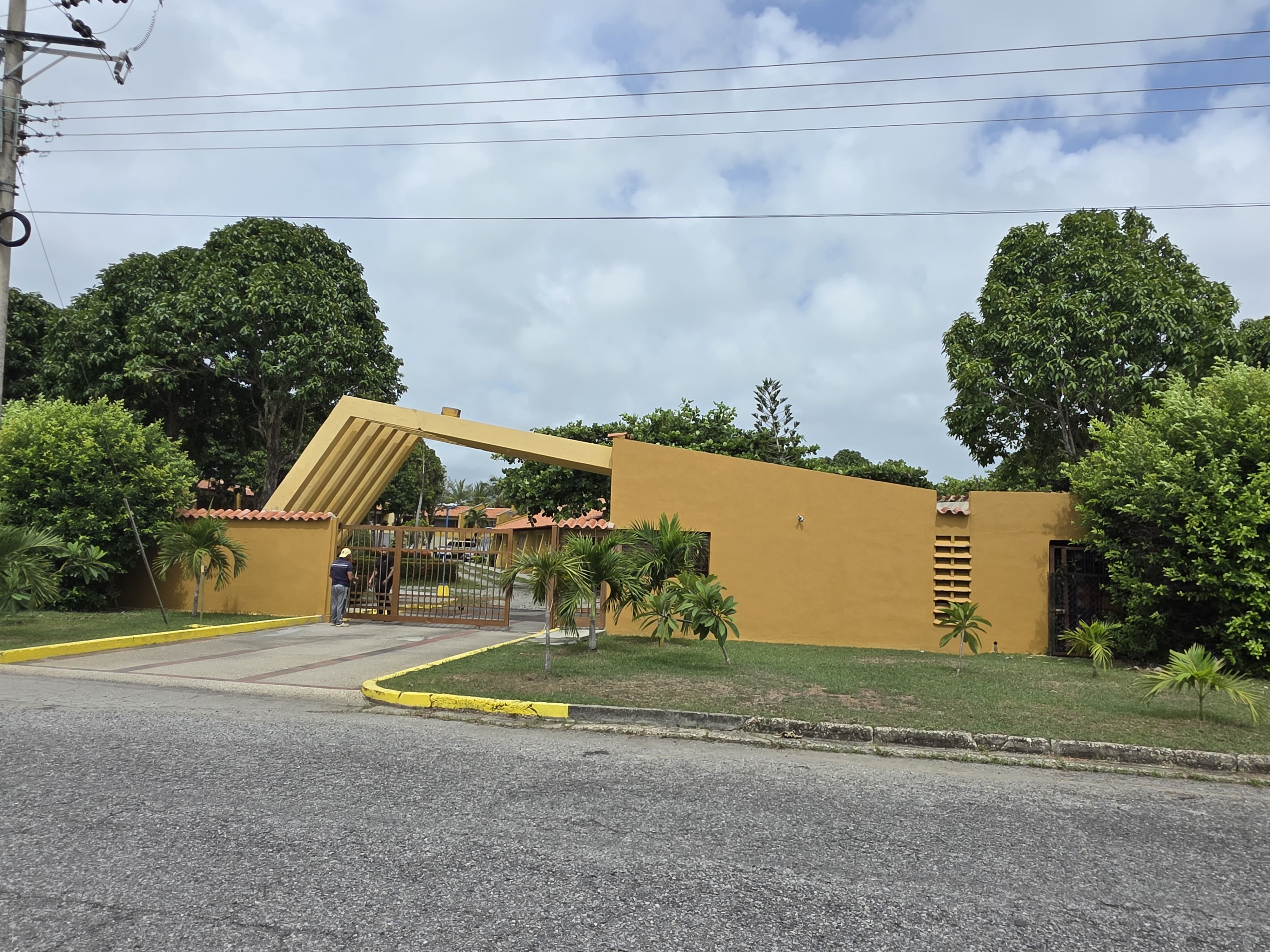 Venta de  Town House en  Río Chico Los Canales Laguna Grande