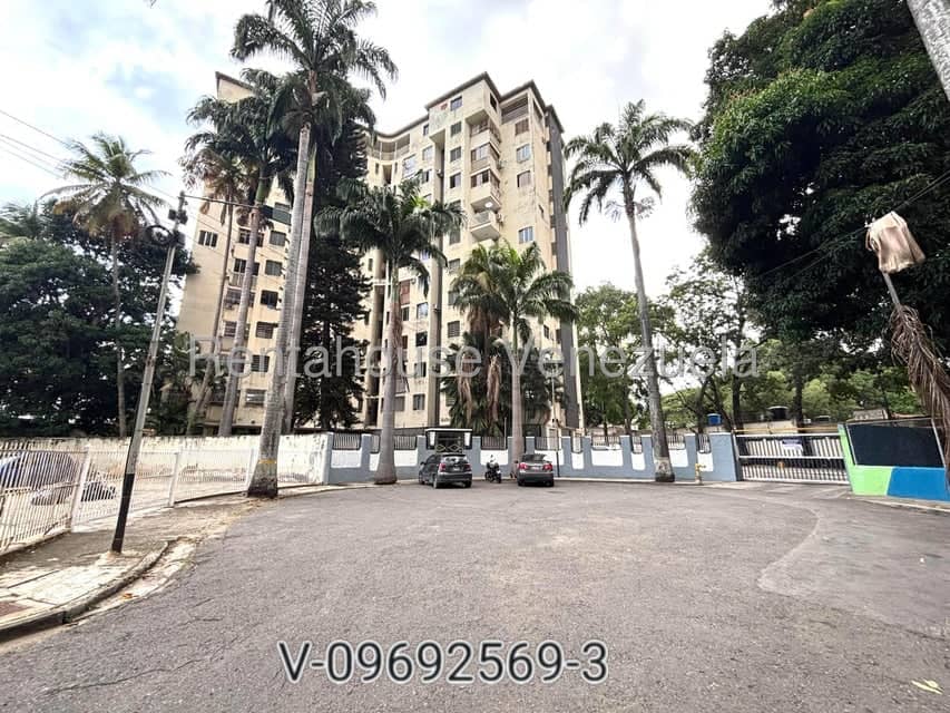 Apartamento en venta en Av. Bolivar norte Val