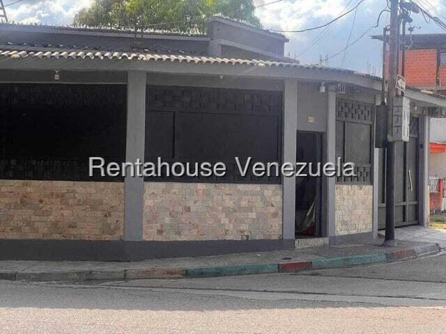 Casa en venta Av Enrique Tejera Valencia, de esquina de alto potencial residencial y comercial en la zona Sur, pozo propio con hidroneumático, inm 27-3983 SOLO CLIENTES