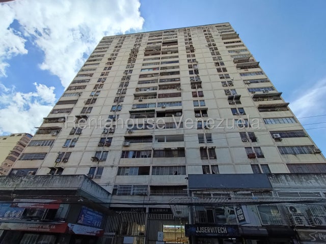 27-4734 Apartamento en Alquiler Zona Centro d