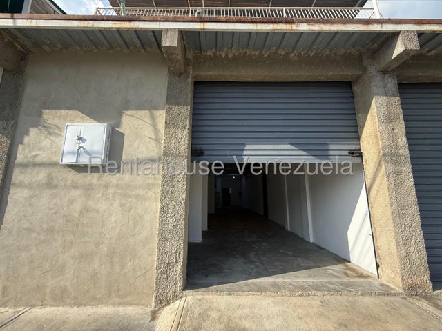27-5056Local Comercial en Alquiler en Santa R