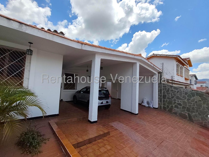 Casa en venta en Trigal Norte Valencia Carabobo  Desiree Castillo Rentahouse