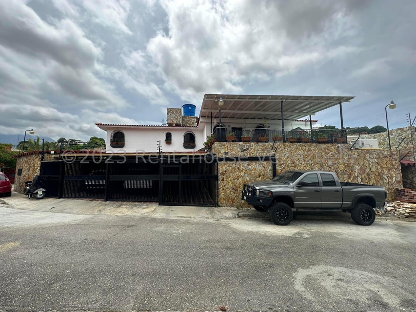 Casa en Venta El Cafetal 23-33904