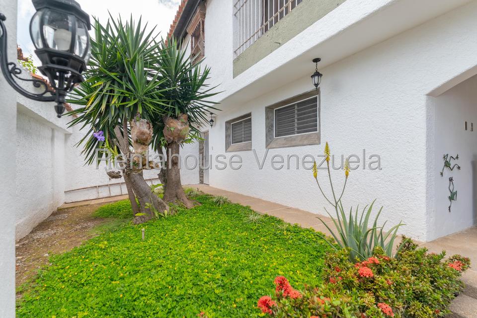 Casa en Venta Prados del Este 26-19772