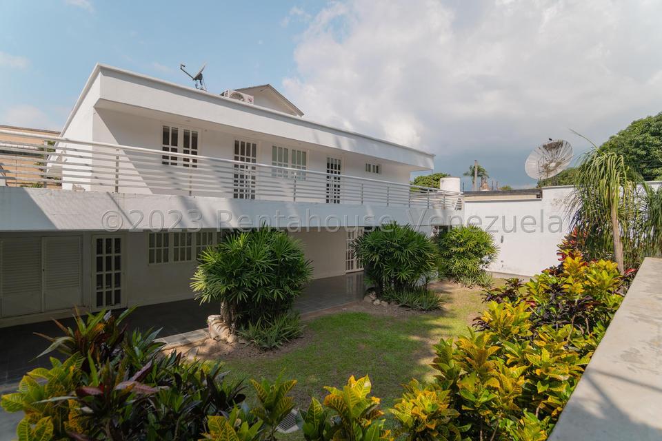 Casa en Venta Prados del Este 26-1975