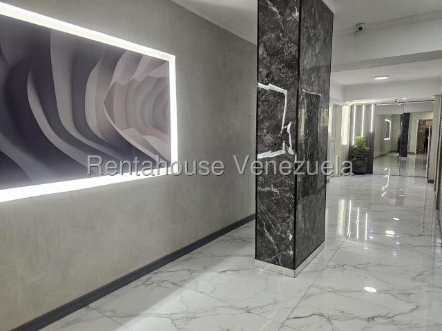 27-5626 Apartamento en Venta en Urbanizacion 
