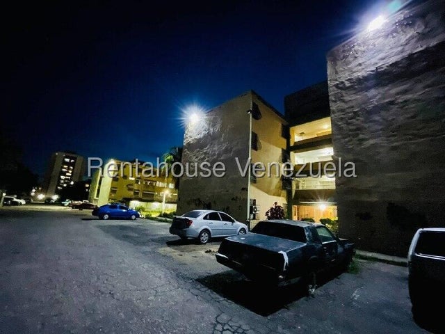27-5698 Apartamento en Venta en Residencia Tu