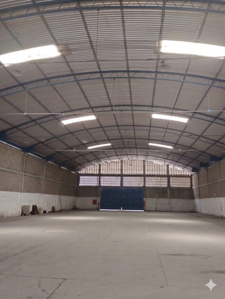 En Venta Galpón Industrial 1.050 m²   C.C. Marisandra BARCELONA -ANZOATEGUI .. Solo clientes