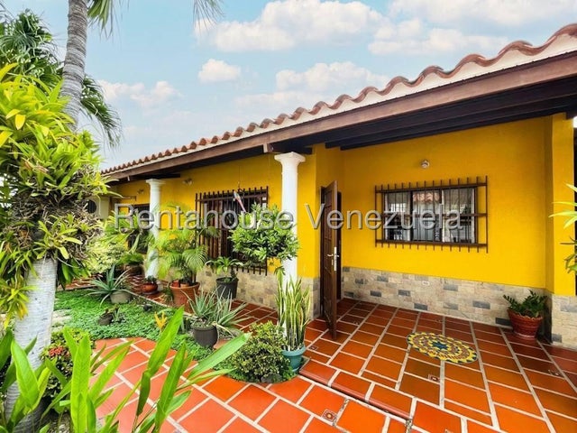 27-6346 Casa en Venta en Urbanizacion La Morita