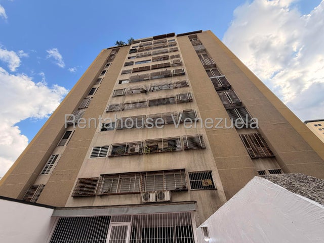JI 27-7016. EN VENTA APARTAMENTO DE 121M2 UBI