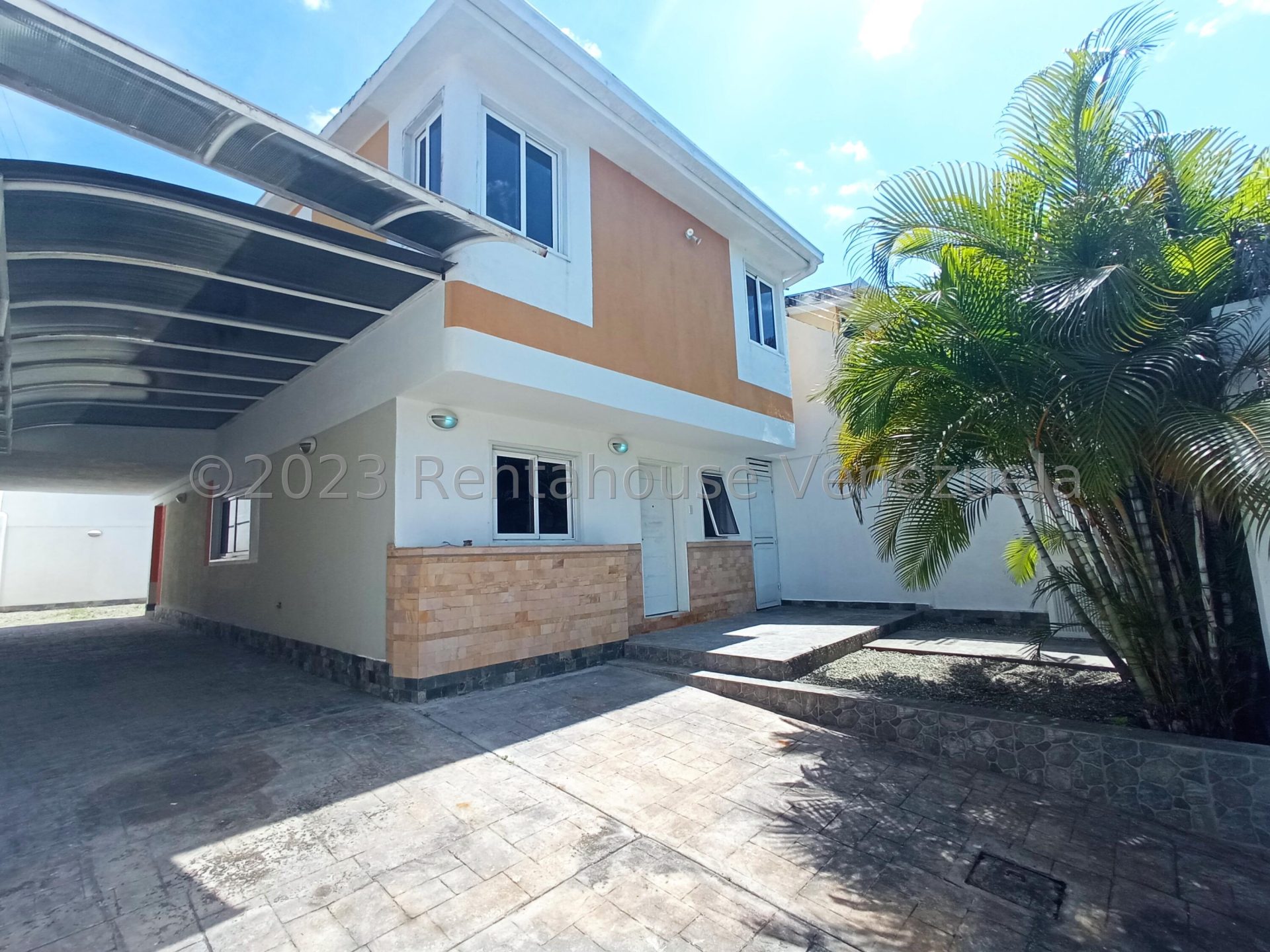 25-15451  Casaen Venta en Urbanizacion  El Castaño (Zona Privada)