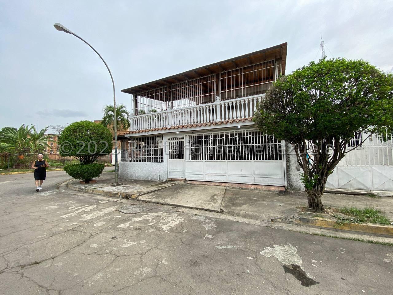 25-16898 Casa en Venta en Urbanizacion  La Fuente Turmero