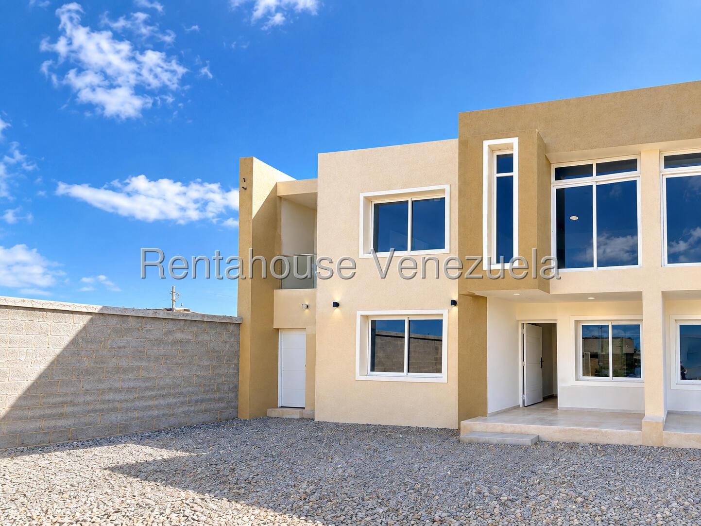 Townhouse Puerta Maraven