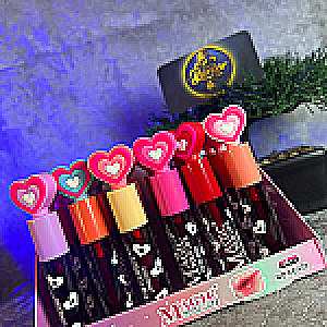 TINTA DE LABIOS MAGIC MAQUILLAJE 6982545884359 - Tienda Barber Clan