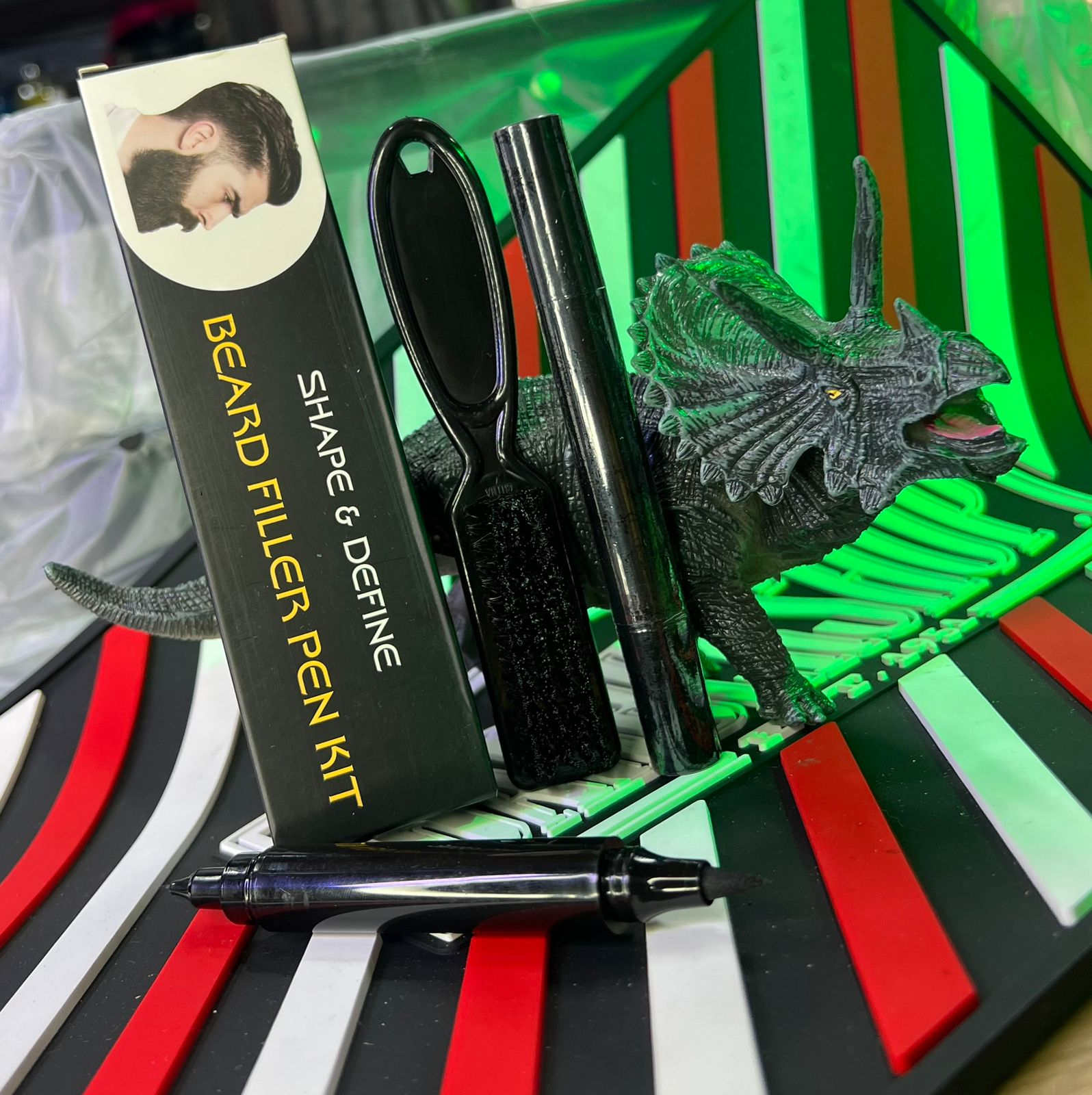 CEPILLO +LAPIZ MARRON OSCURO MAJESTIC ACEITES PARA BARBA Y CABELLO 6635 - Tienda Barber Clan