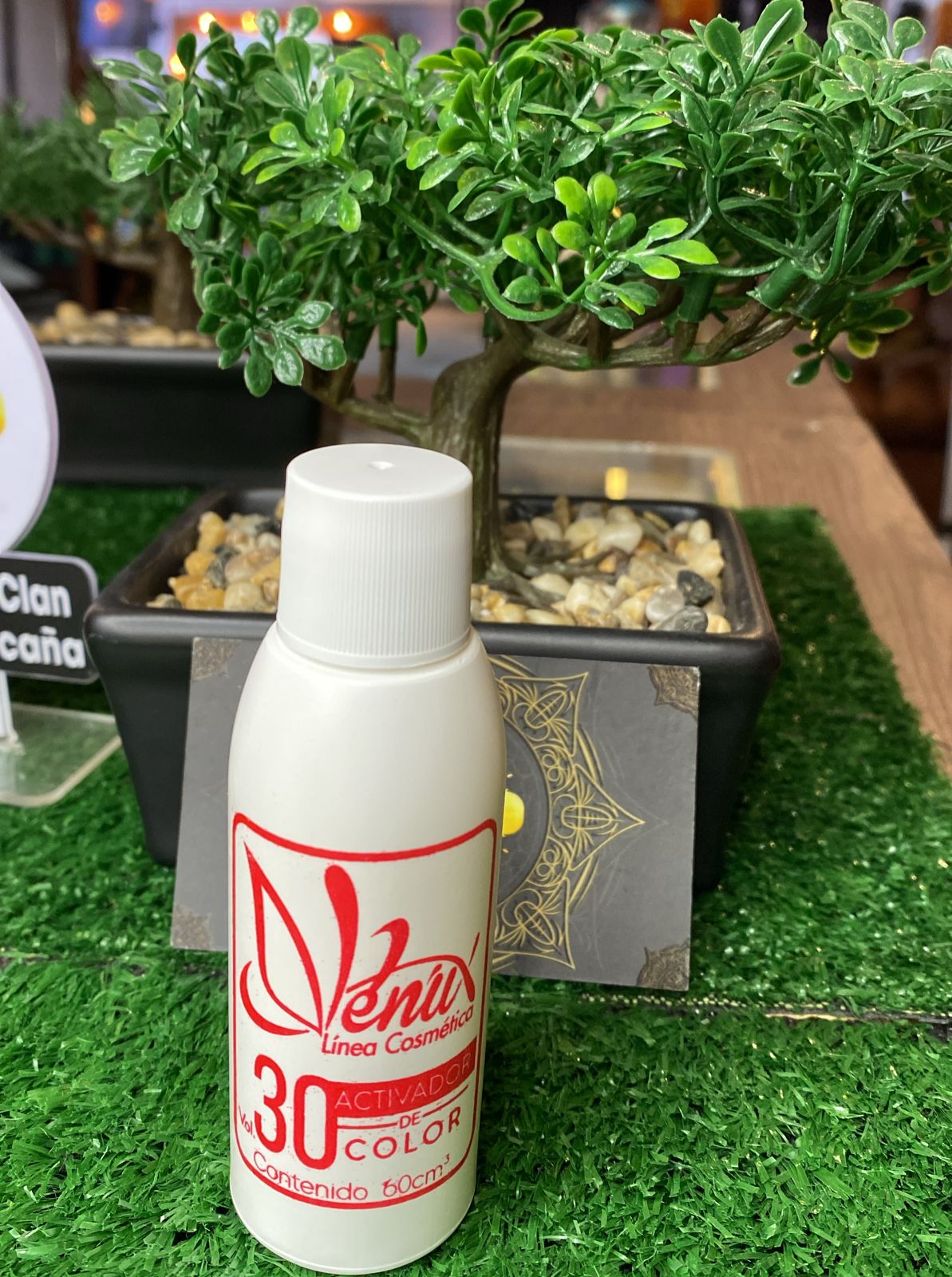 AGUA OXIGENADA V 30 VENUX 60ML VENUX TINTES y PERMANENTES 7709181612325 - Tienda Barber Clan