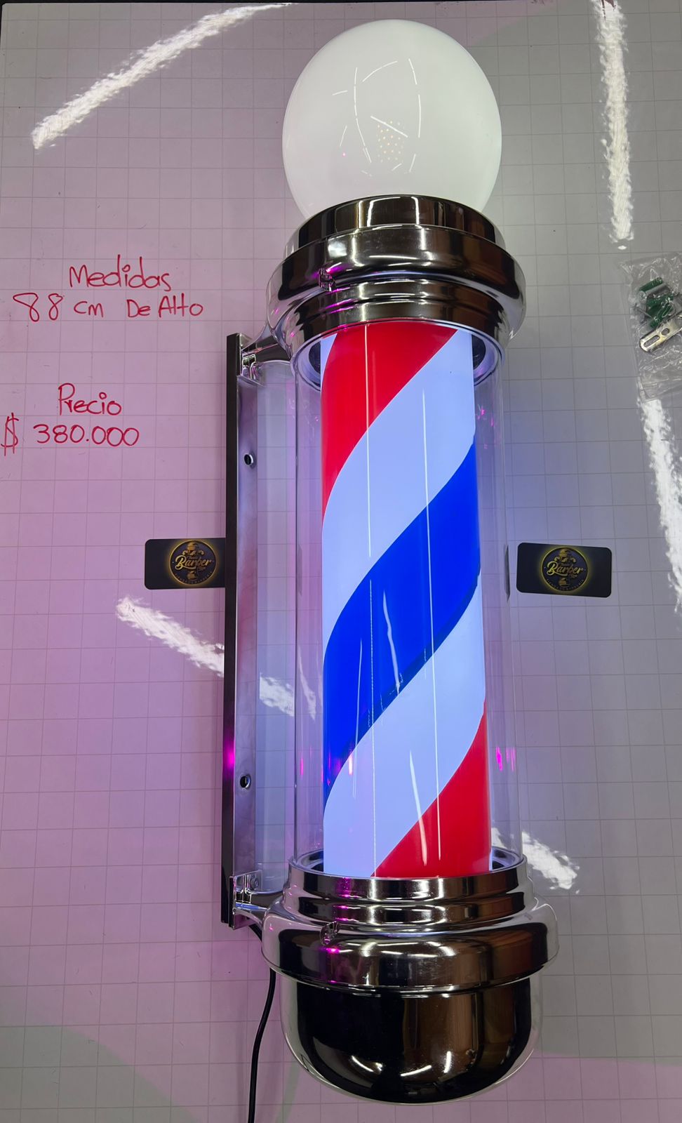 BARBER POOL TRICOLOR B.PLATEADA CHINA BARBER POOL O POSTE DE BARBERIA 006688 - Tienda Barber Clan