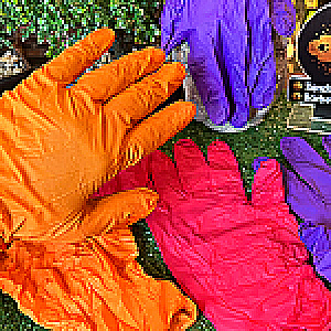 CAJA GUANTES DE NITRILO NARANJA GUANTES CAJ--DEF-5537 - Tienda Barber Clan