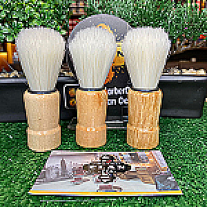 BROCHA PARA AFEITAR DE MADERA MAJESTIC MOPAS 033356231158 - Tienda Barber Clan