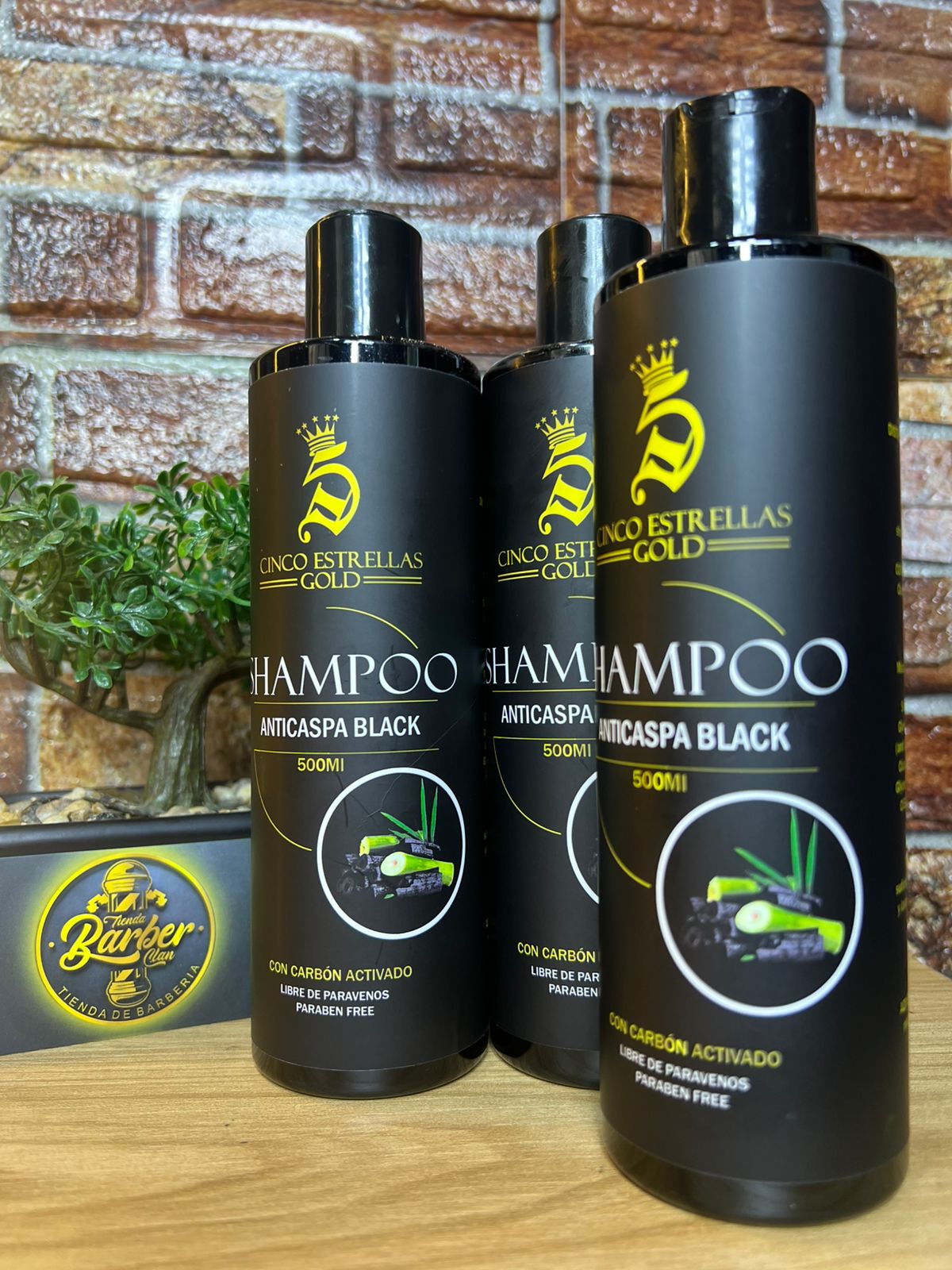 SHAMPOO ANTICASPA BLACK 500ML - 5 ESTRELLAS 5 ESTRELLAS 0004430 - Tienda Barber Clan