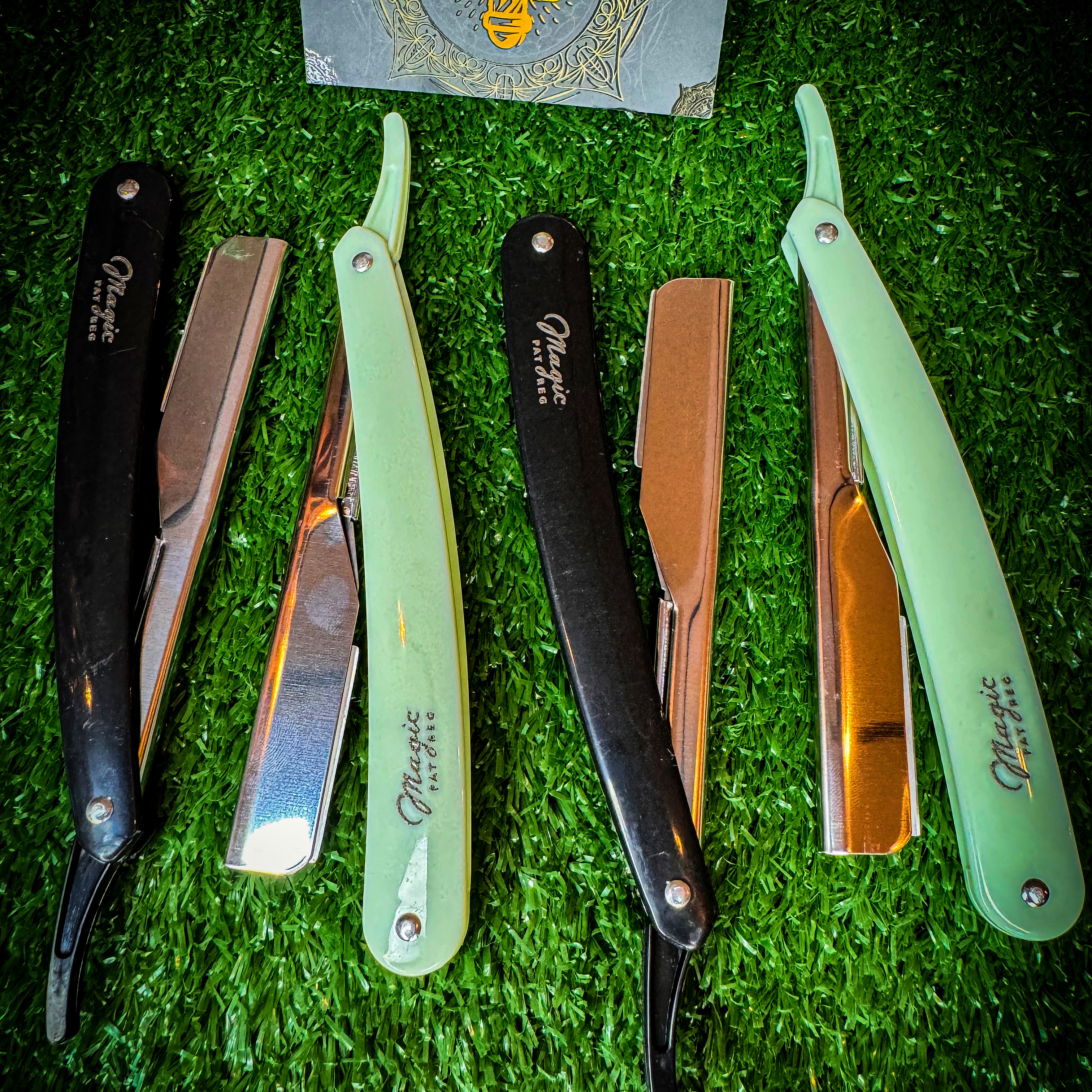 NAVAJA MAGIC PAT REG RAVE BARBERAS NAVAJAS 4412368 - Tienda Barber Clan