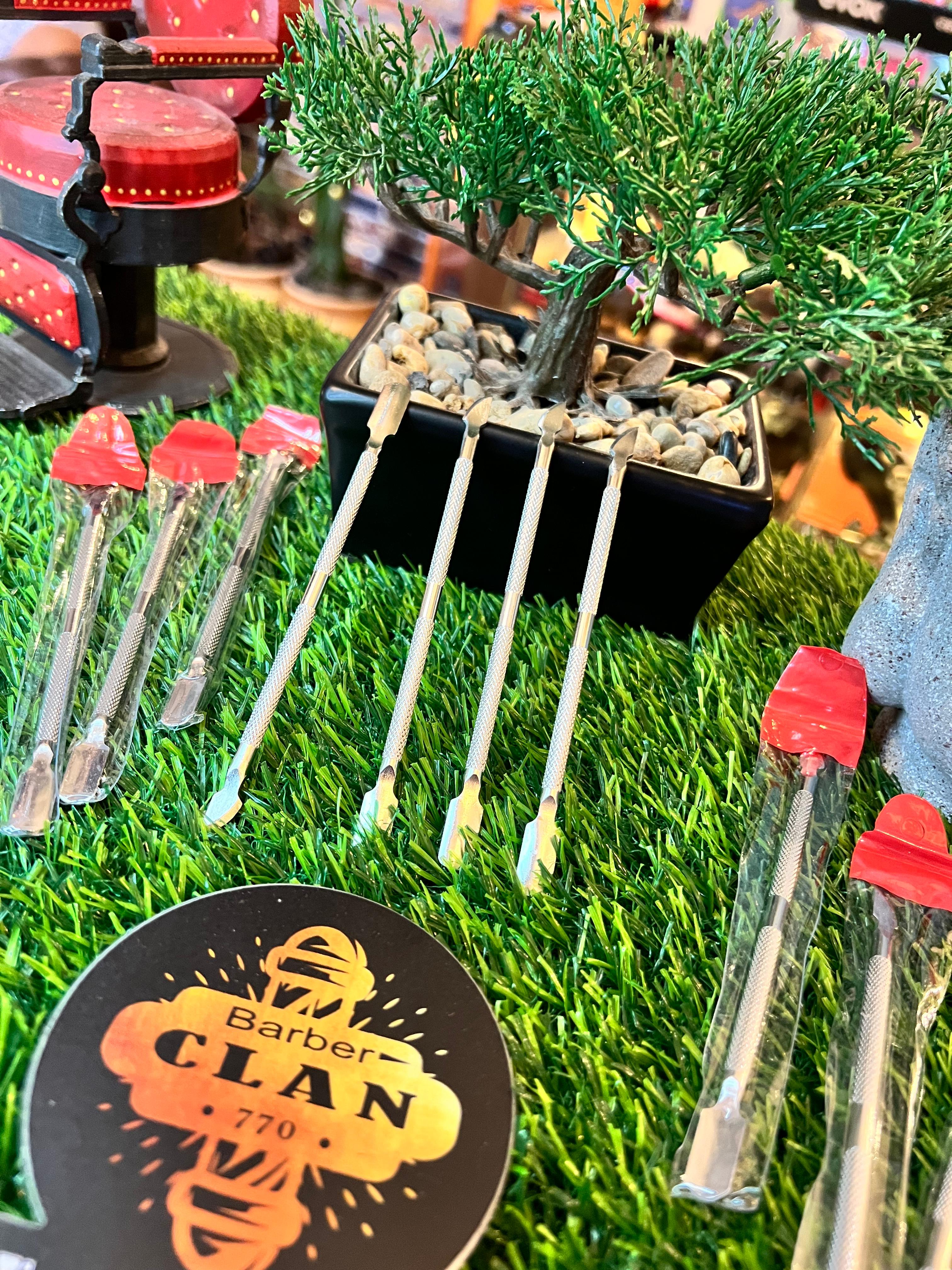 REPUJADOR DE UÑAS EN METAL CHINA MANICURE Y PEDICURE UÑAS 000764 - Tienda Barber Clan