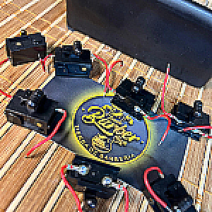 SWICHE MAQUINA 9003 / 2296 CHINA CUCHILLAS Y REPUESTOS 900312 - Tienda Barber Clan