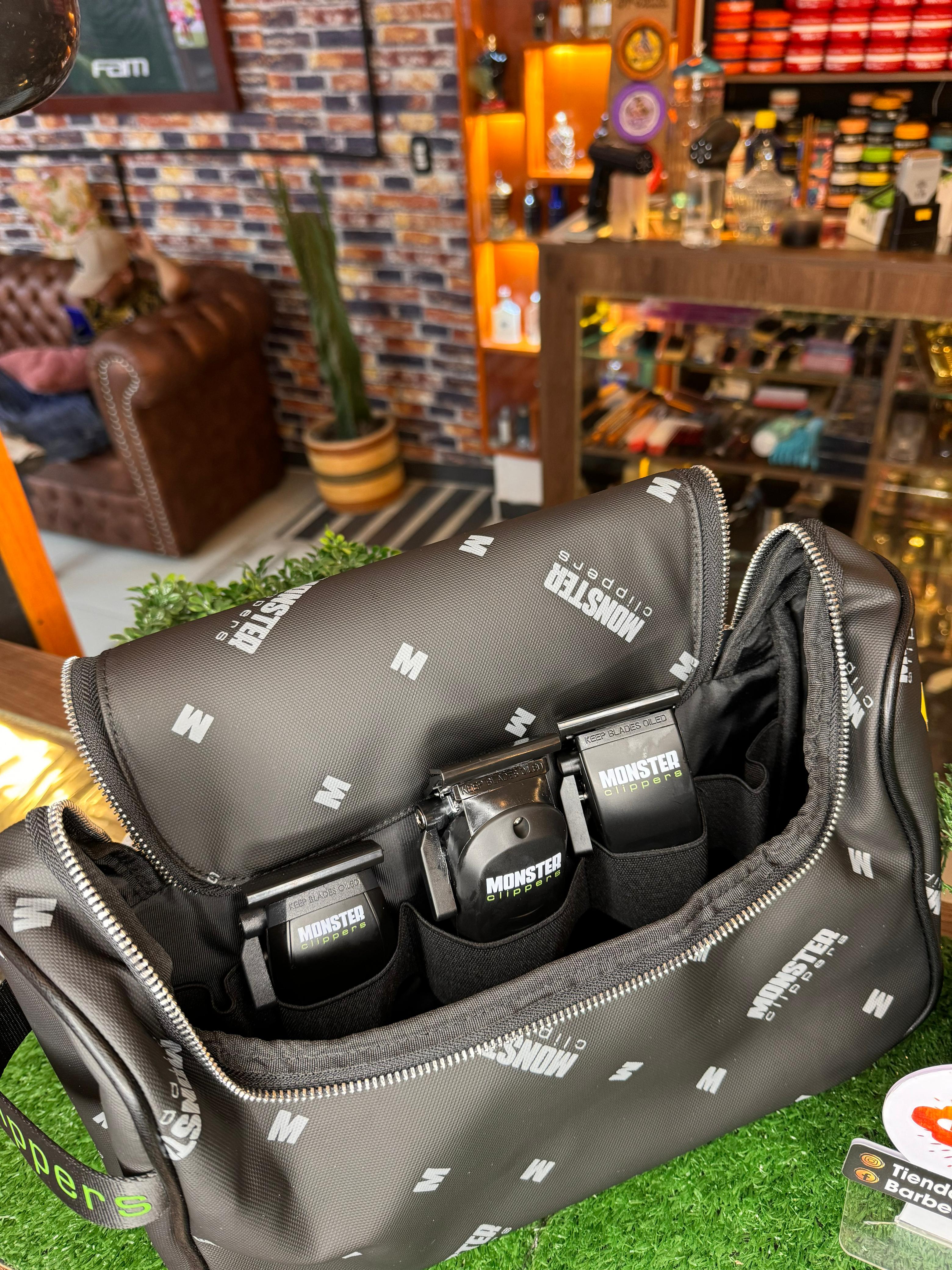 BOLSO DE BARBERO MONSTER BOLSOS Y MALETAS 9811 - Tienda Barber Clan