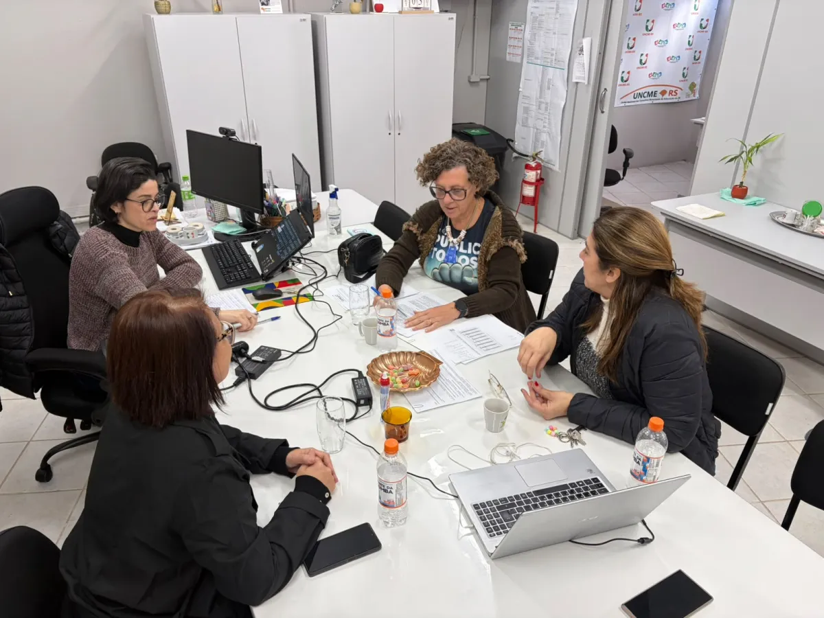 CEPROL dialoga com Conselho Municipal de Educação sobre impactos da crise climática nas escolas