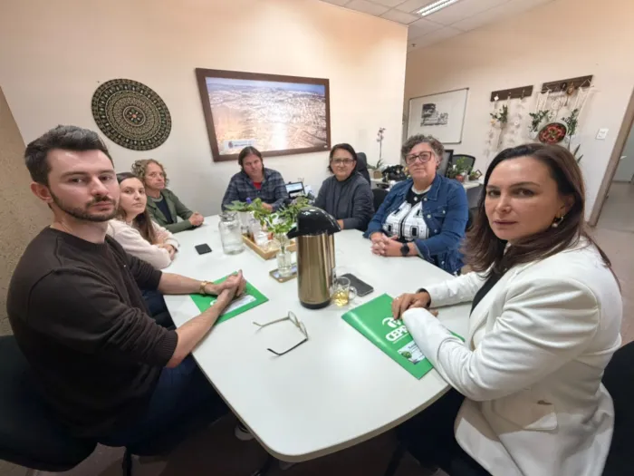 CEPROL REÚNE COM A VICE-PREFEITA