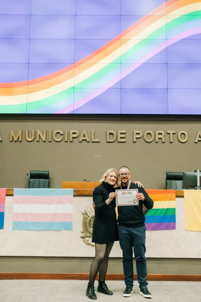 Diretor do CEPROL recebe Medalha Rio Grande do Orgulho 2026 em reconhecimento à luta pelos direitos LGBTQIAPN+