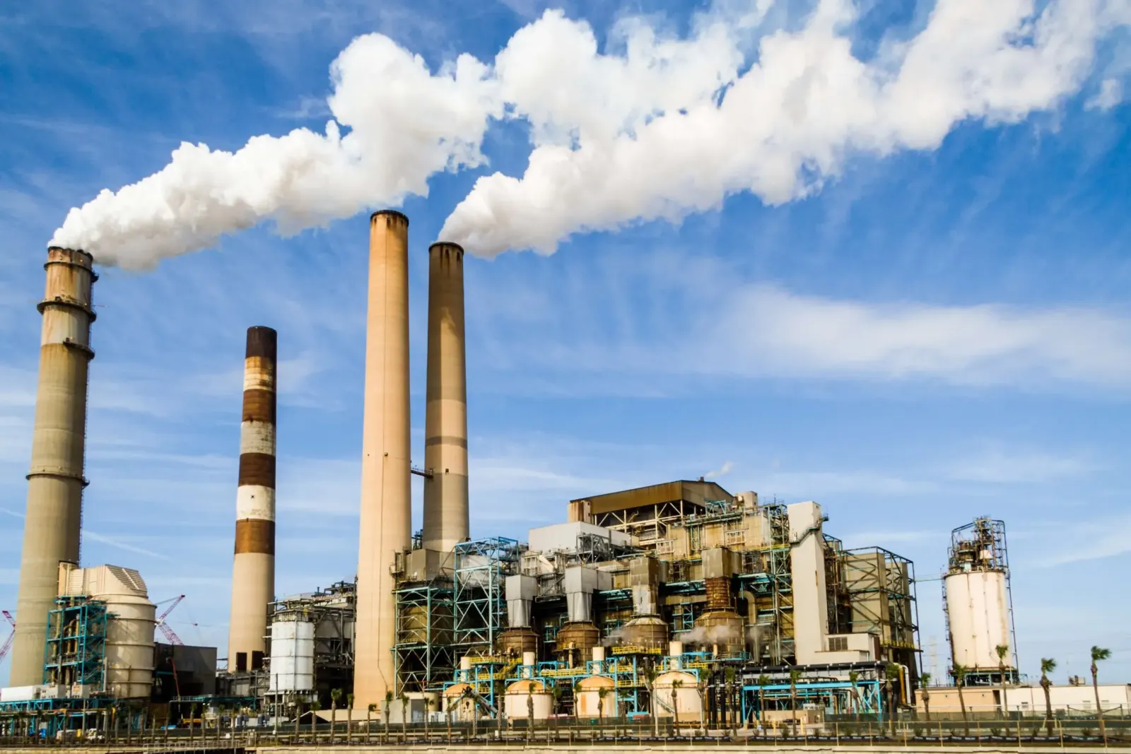Reindustrialização Estratégica: Setor industrial projeta plano para resgatar a competitividade global do Brasil
