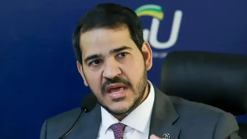 PF teria descartado suspeita de interferência estrangeira nas eleições; denúncia da AGU gera questionamentos