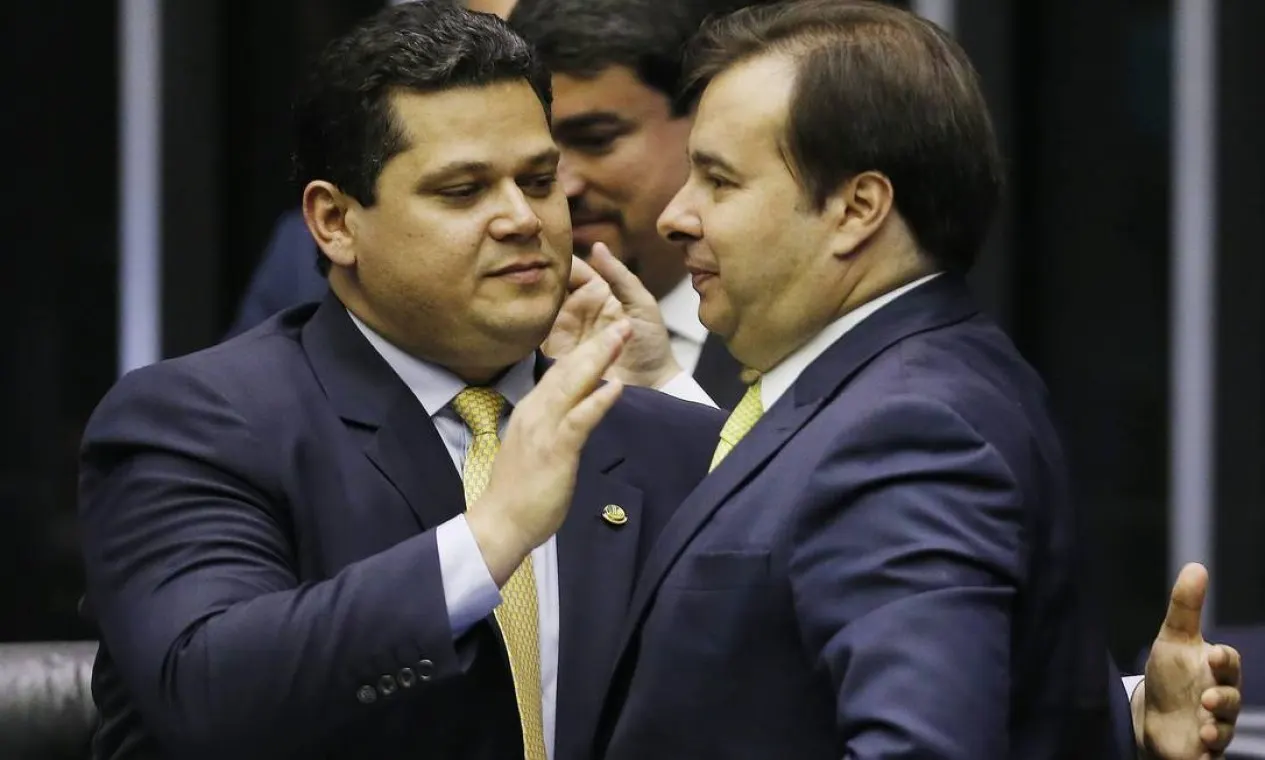 Debates em Brasília: Alcolumbre estipula novos prazos para votação de projetos econômicos e tributários no Senado