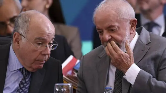 Adolescente tem seis dedos decepados por ordem atribuída ao CV; caso repercute em meio ao debate sobre “terrorismo”